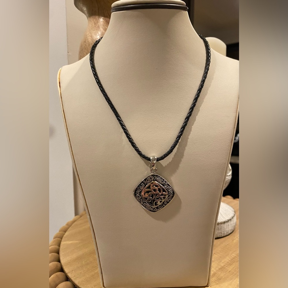 Necklace with 3 charms